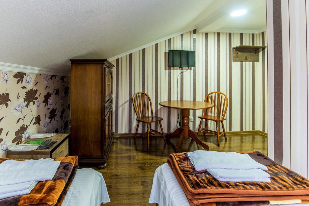 Hotel Guglux &Wine Cellar Telavi Exterior photo