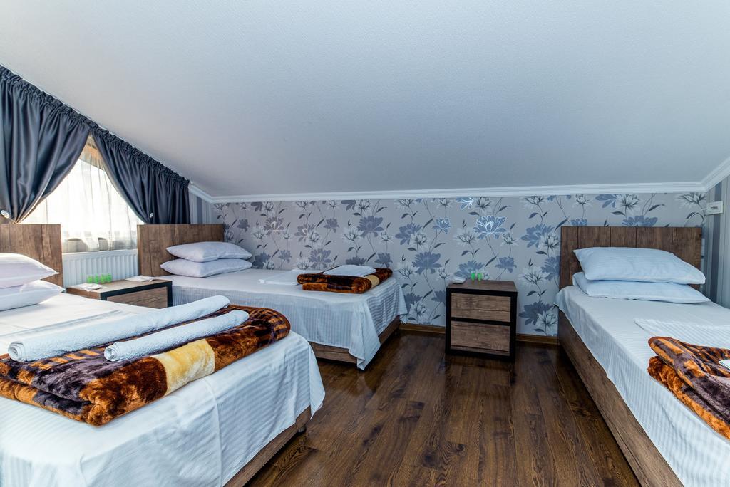 Hotel Guglux &Wine Cellar Telavi Exterior photo