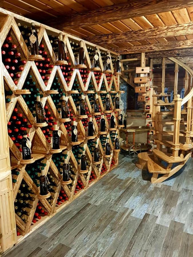 Hotel Guglux &Wine Cellar Telavi Exterior photo